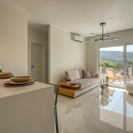 Villenia Luxury Apartments กิสเซมอส ภายนอก รูปภาพ