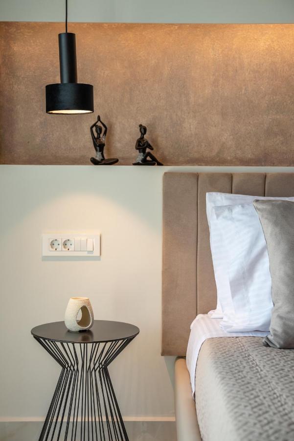 Villenia Luxury Apartments กิสเซมอส ภายนอก รูปภาพ